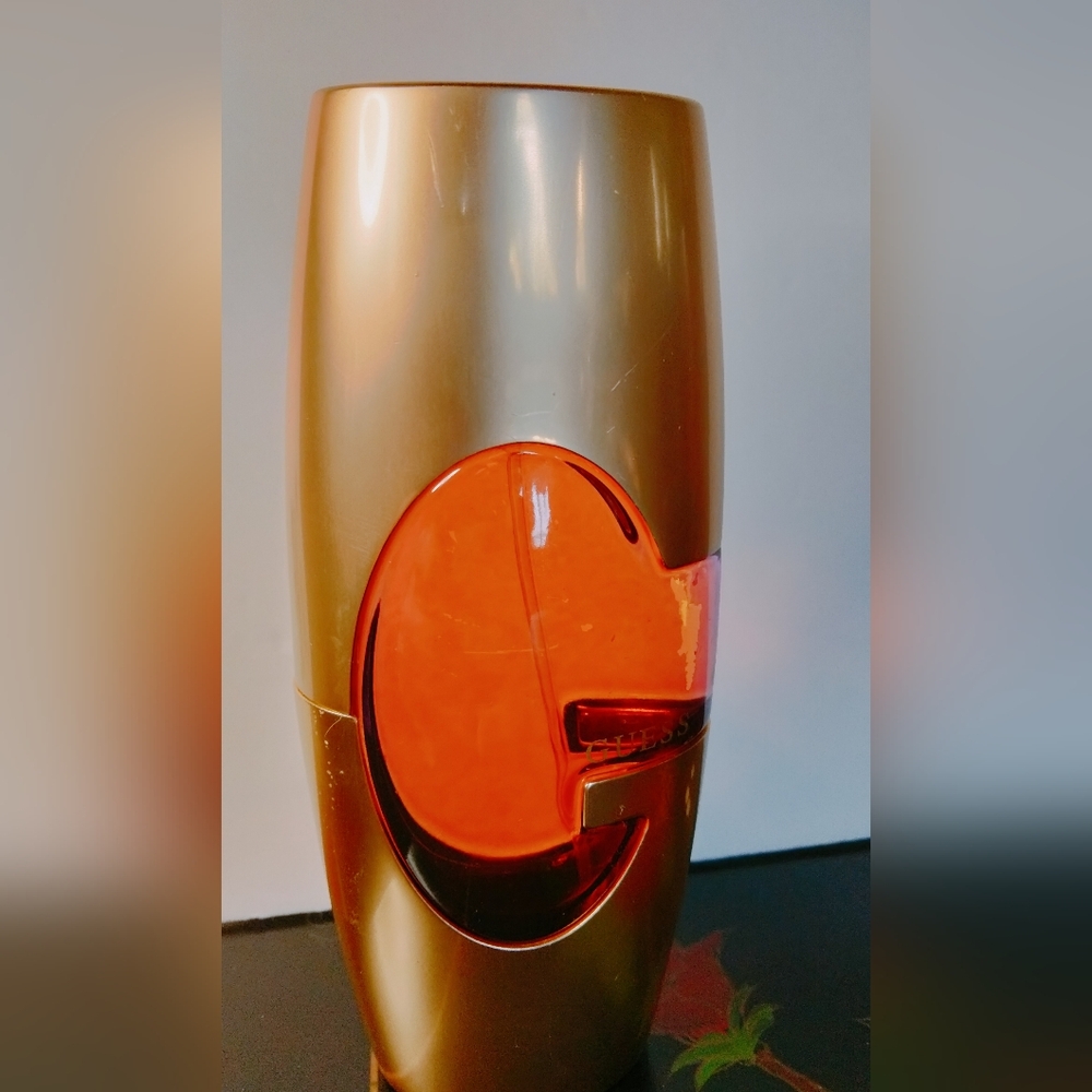 Guess Gold - Picture 2 of 4